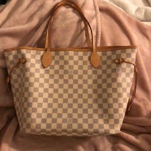 Authentic Louis Vuitton Neverfull MM